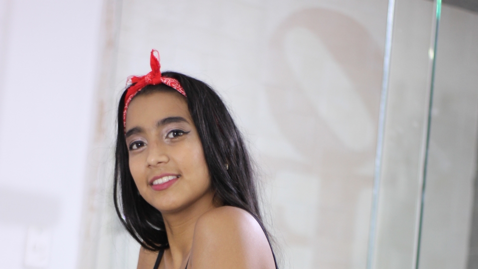 SEXMEX Chica tímida colombiana