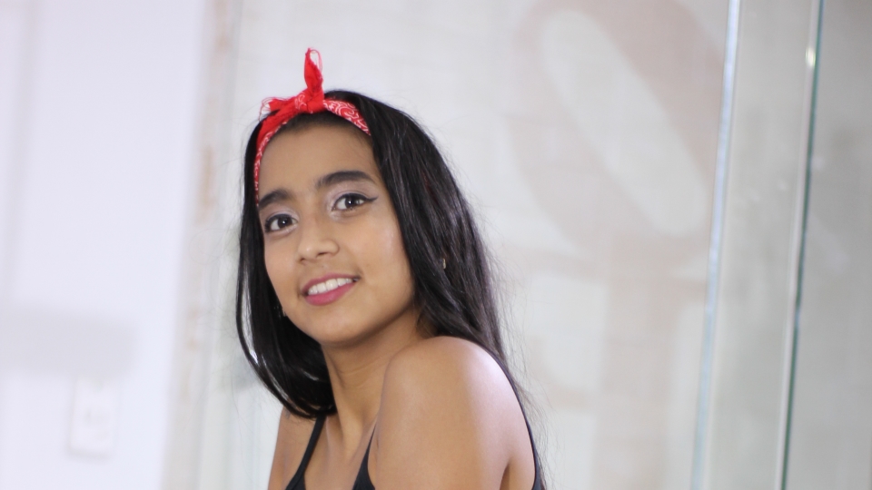 SEXMEX Chica tímida colombiana