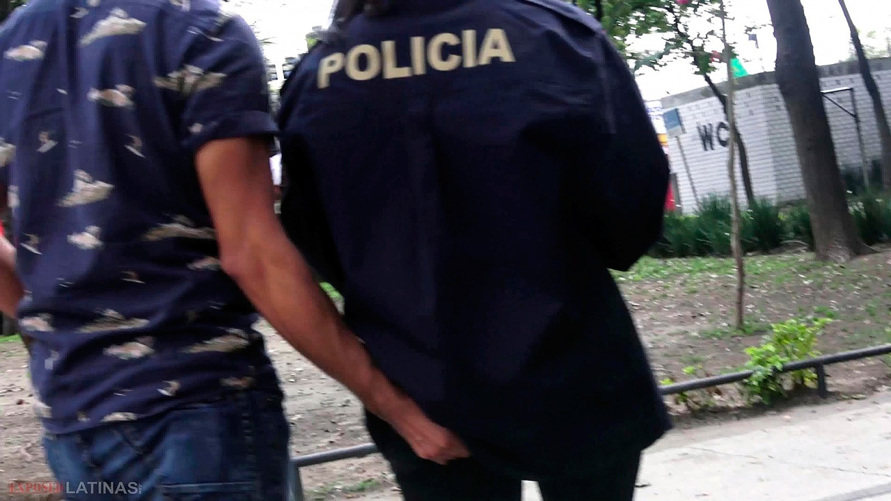 sexmex Se&ntilde;orita policia